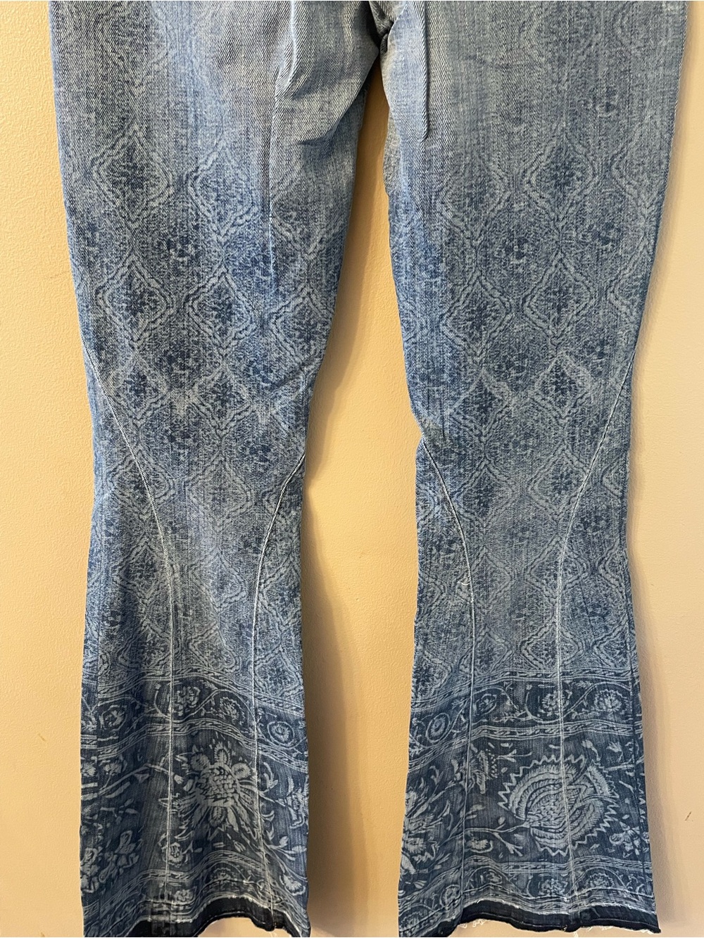 Free People/Citizens of Humanity-Women's Blue Patterned Flare Jeans - Picture 10 of 13